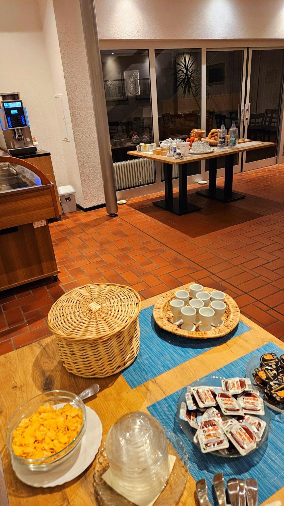 Aparthotel Hoeper Oyten Bagian luar foto