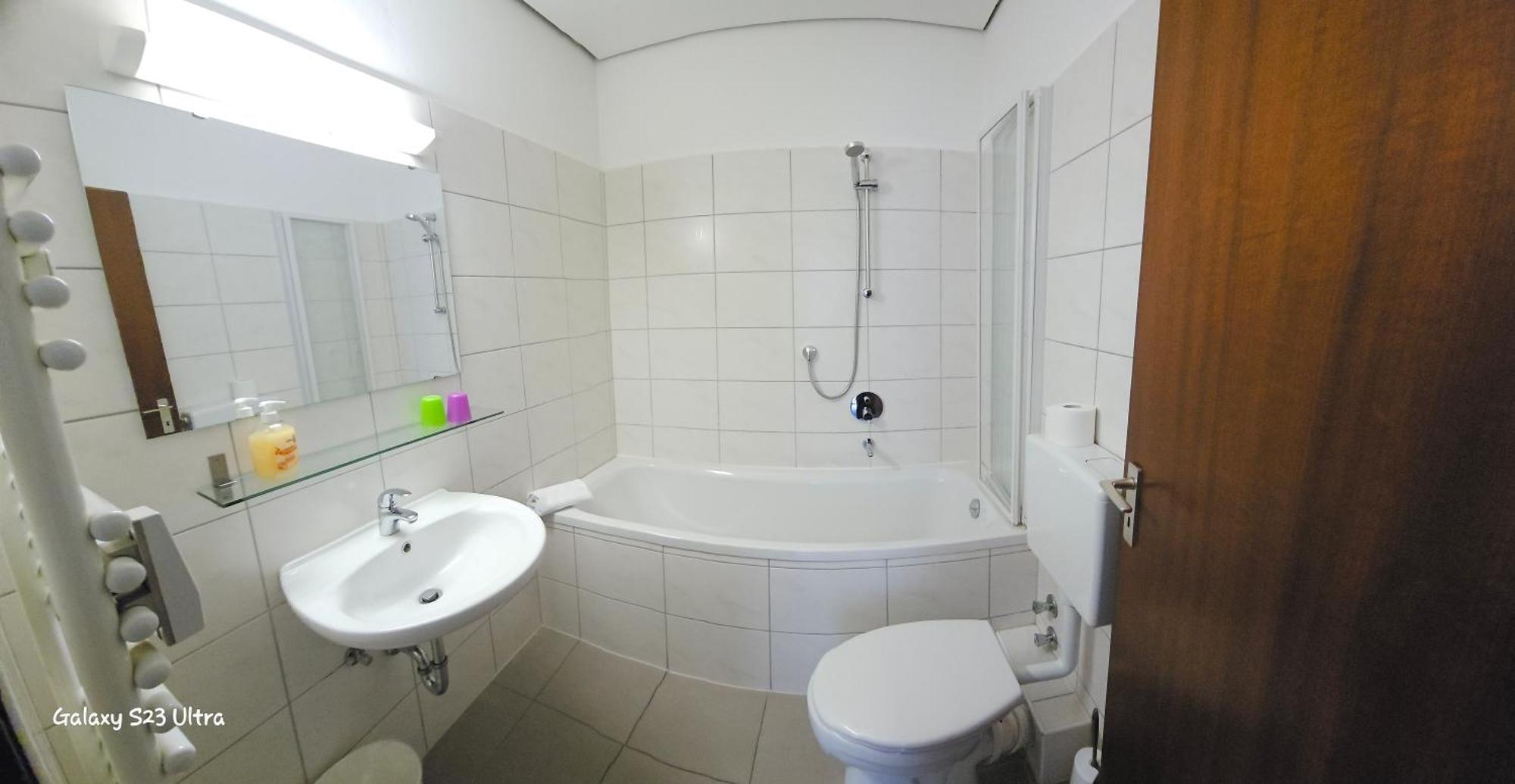 Aparthotel Hoeper Oyten Bagian luar foto